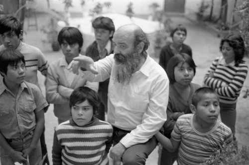 Man with children, Mexico City, 1982