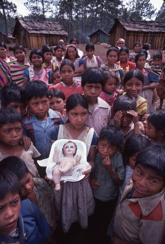 Guatemalan refugees celebrate Christmas, Santiago el Vértice, 1982