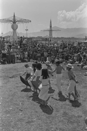 Children performing, Tunjuelito, Colombia, 1977