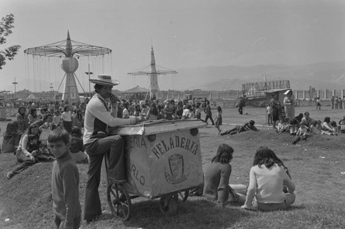 The ice cream man and the children, Tunjuelito, Colombia, 1977