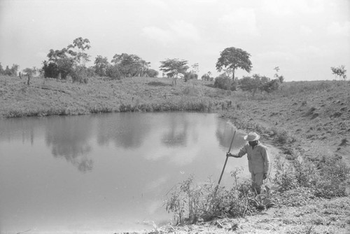 Man hunting for turtles, San Basilio de Palenque, 1976 — Calisphere