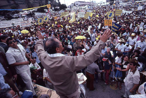 A crowd for presidential candidate Ángel Aníbal Guevara, Guatemala City, 1982