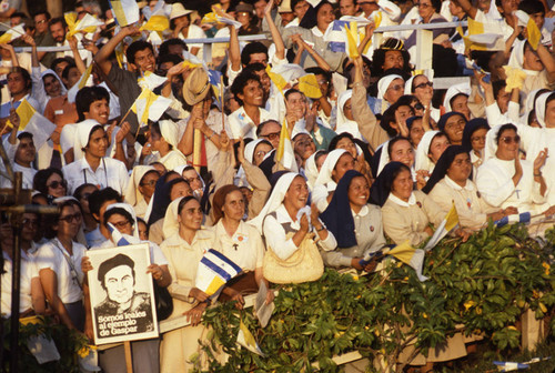 Nuns and parishioners cheer for Pope John Paul II, Managua, Nicaragua, 1983