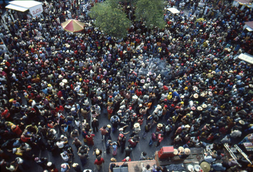 Large crowd at the Blacks and Whites Carnival, Nariño, Colombia, 1979