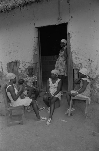 Women at doorway, San Basilio de Palenque 1977