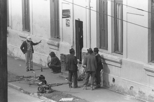 Daytime socializing, Bogotá, Colombia, 1976