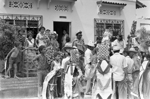 Crowd preparing for the Carnival, Barranquilla, Colombia, 1977