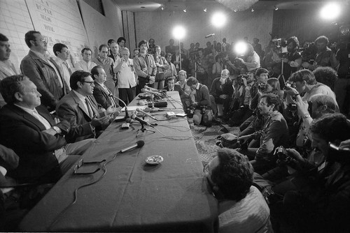 Post-election press conference denouncing voter fraud, Guatemala, 1982