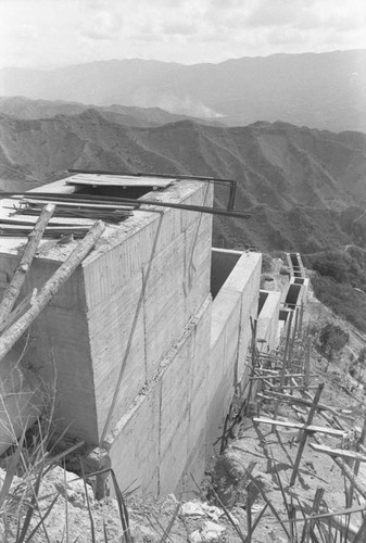 Slurry wall, Bucaramanga, Colombia, 1975