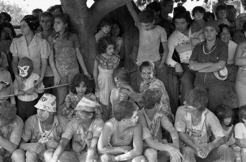 Spectators wearing face powder, Barranquilla, Colombia, 1977