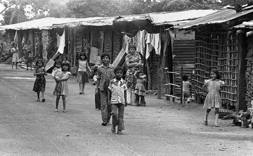 Refugee children, Berlín, Usulután, 1983