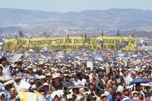 Crowd watching Pope John Paul II celebrate Mass, Tegucigalpa, Honduras, 1983