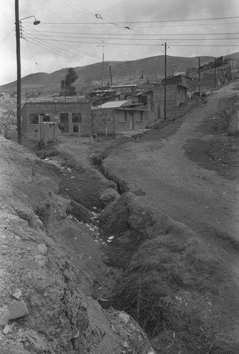 Unpaved road, Tunjuelito, Colombia, 1977