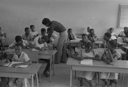 Teacher working with students, San Basilio del Palenque, ca. 1978