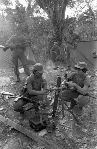 Army soldiers operating a mortar, Perquín, 1983