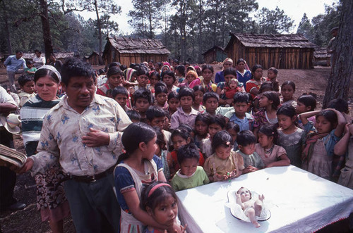 Guatemalan refugees celebrate Christmas, Santiago el Vértice, 1982