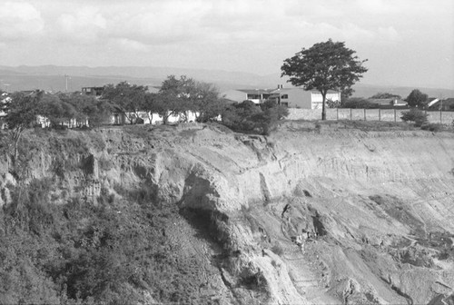 Effects of soil erosion, Bucaramanga, Colombia, 1975