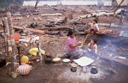 Guatemalan refugees cooking, Chajul, 1983