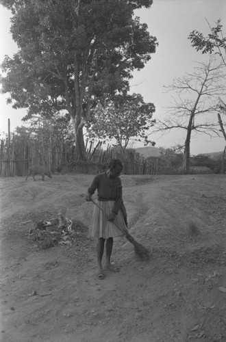 Woman sweeping the ground, San Basilio de Palenque, ca. 1978