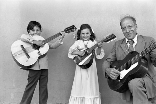 Three musicians, Tunjuelito, Colombia, 1977