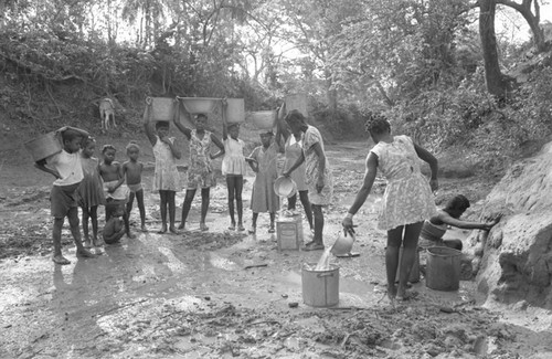 Collecting water, San Basilio de Palenque, Colombia, 1977