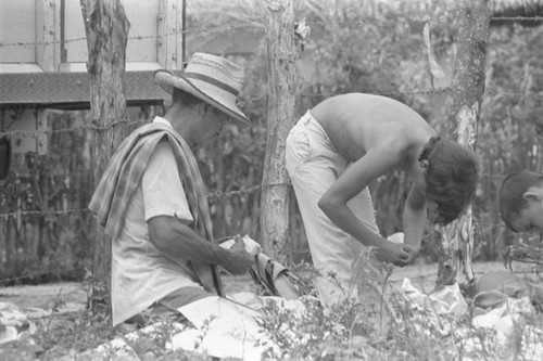 Loading the truck, La Chamba, Colombia, 1975