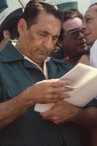 José Napoleón Duarte reading notes, San Salvador, El Salvador, 1982