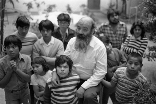 Man with children, Mexico City, 1982