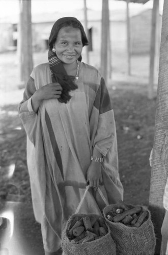 Woman with crocus sack, La Guajira, Colombia, 1976