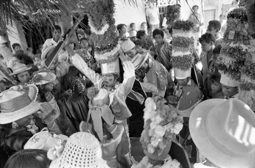 Crowd watching dancers, Barranquilla, Colombia, 1977