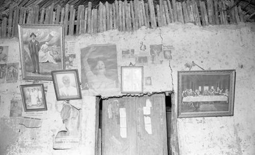 Home interior, San Basilio de Palenque, 1976