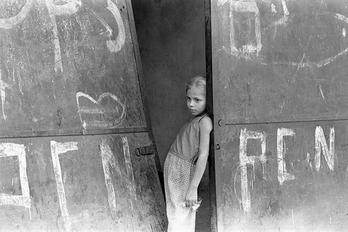 Girl by doorway, San Agustín, 1983