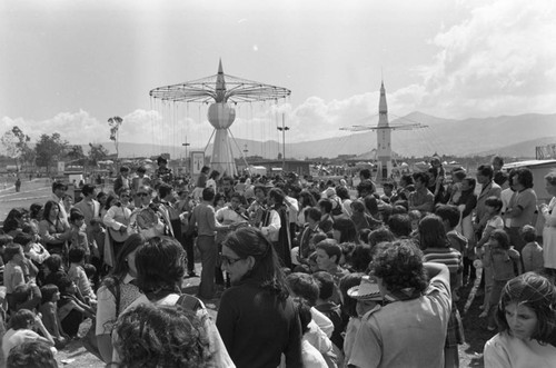 A crowd at Tunjuelito's Christmas festivities, Tunjuelito, Colombia, 1977