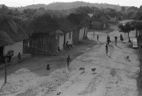 Children in the street, San Basilio de Palenque, 1975