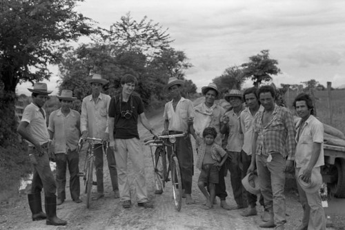 Crew with Richard Cross, La Chamba, Colombia, 1975