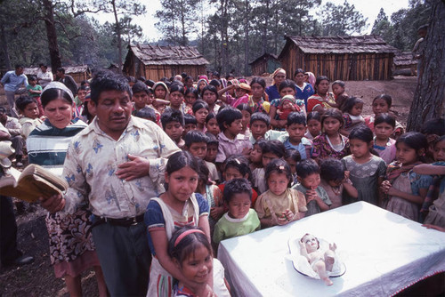 Guatemalan refugees celebrate Christmas, Santiago el Vértice, 1982