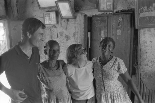 Nina S. de Friedemann, Richard Cross, and two women, San Basilio del Palenque, ca. 1978