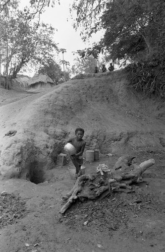 Girl gathering water, San Basilio de Palenque, 1977