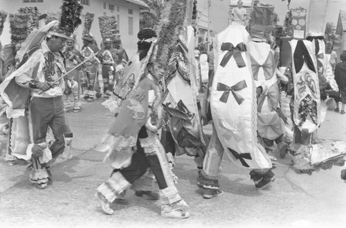 Dancers walking to the Carnival, Barranquilla, Colombia, 1977