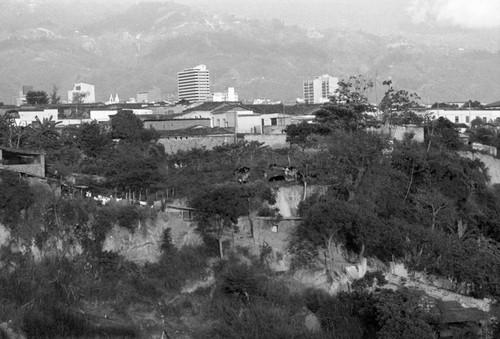 Soil erosion and the city, Bucaramanga, Colombia, 1975