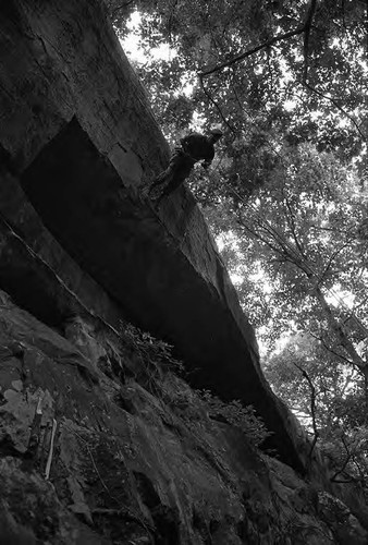 Claflin demonstrates rappelling, Liberal, 1982