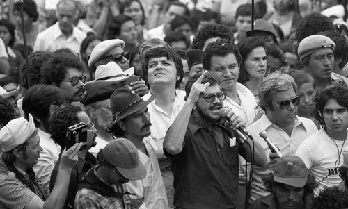 Alfonso Robelo speaking at mass rally, Managua, 1979