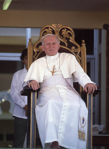 Pope John Paul II sits on a gilded throne, Managua, Nicaragua