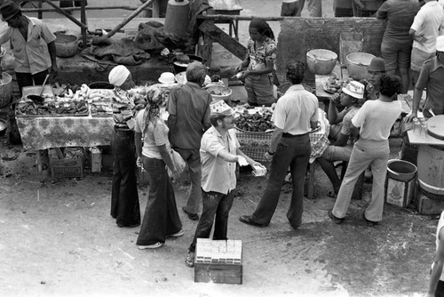 Street vending, Barranquilla, Colombia, 1977