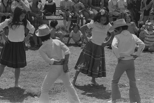 Boys and girls dancing, Tunjuelito, Colombia, 1977