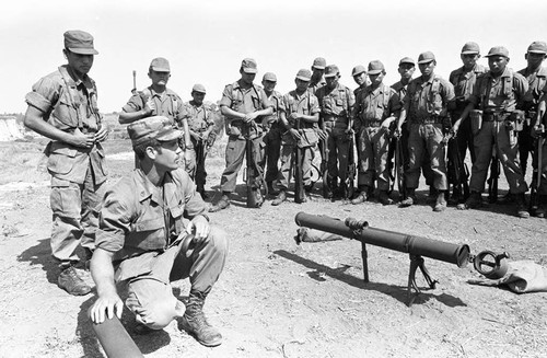 U.S. advisor training Salvadoran soldiers, Ilopango, 1983