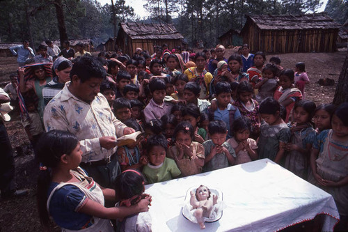 Guatemalan refugees celebrate Christmas, Santiago el Vértice, 1982