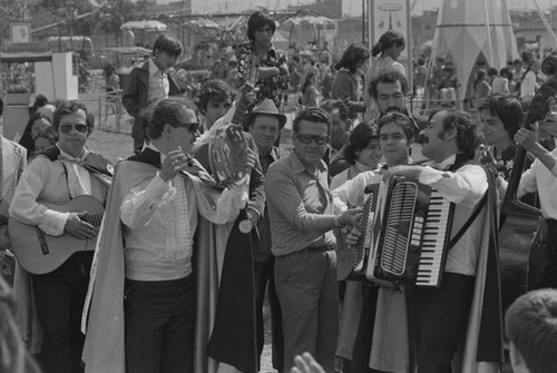 A band performs, Tunjuelito, Colombia, 1977