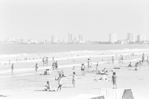 Woman selling fruit at the beach, Cartagena, ca. 1978