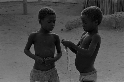 Children playing with a kite, San Basilio del Palenque, ca. 1978